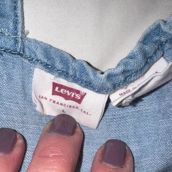 Levi’s Charming Denim Women’s Dress - Picture 3 of 11